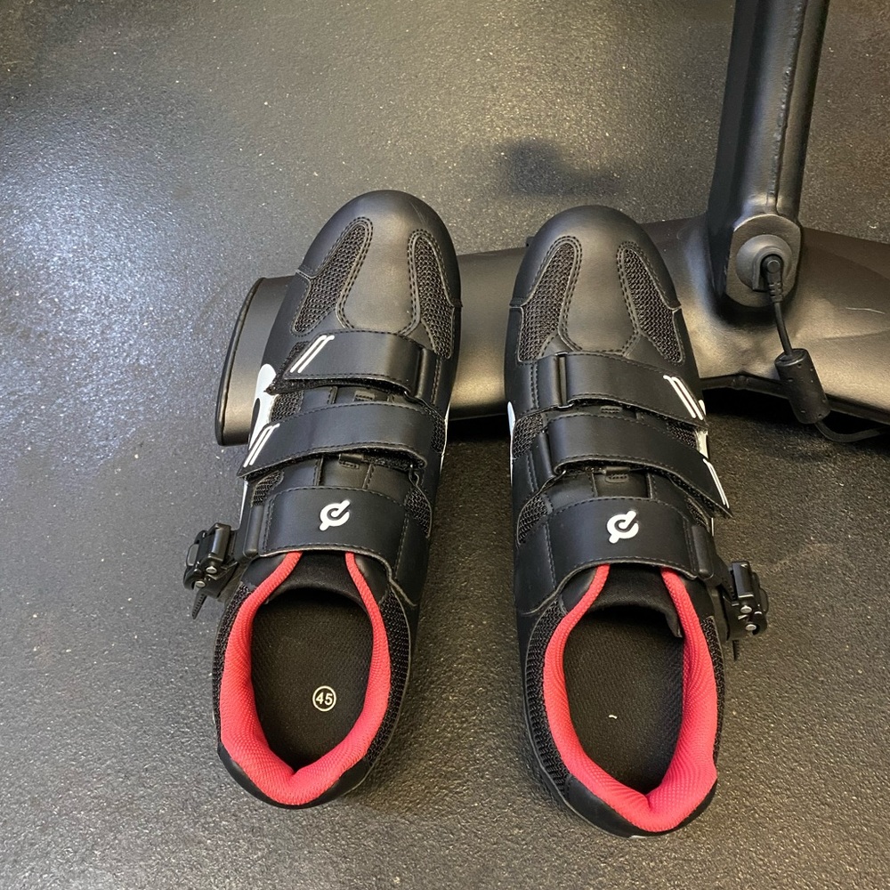 Mens size 45 peloton shoes